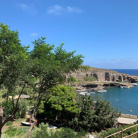 Hotel Isolabella Ventotene Exterior foto