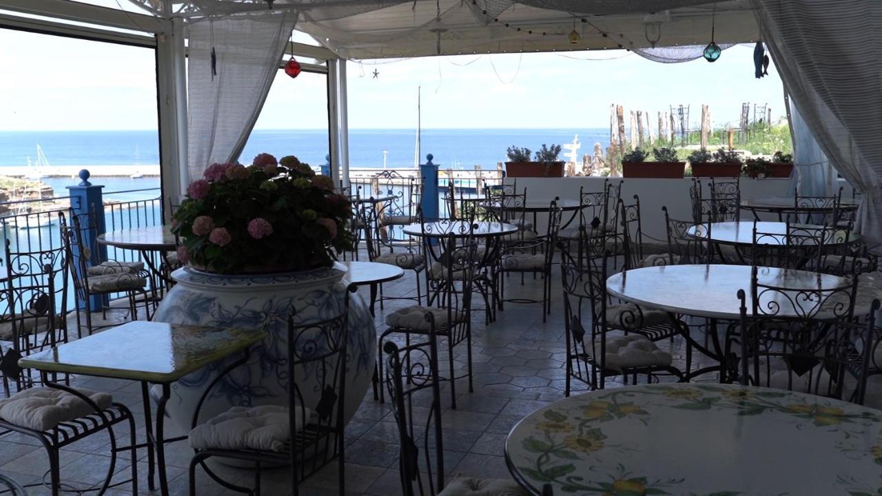 Hotel Isolabella Ventotene Exterior foto