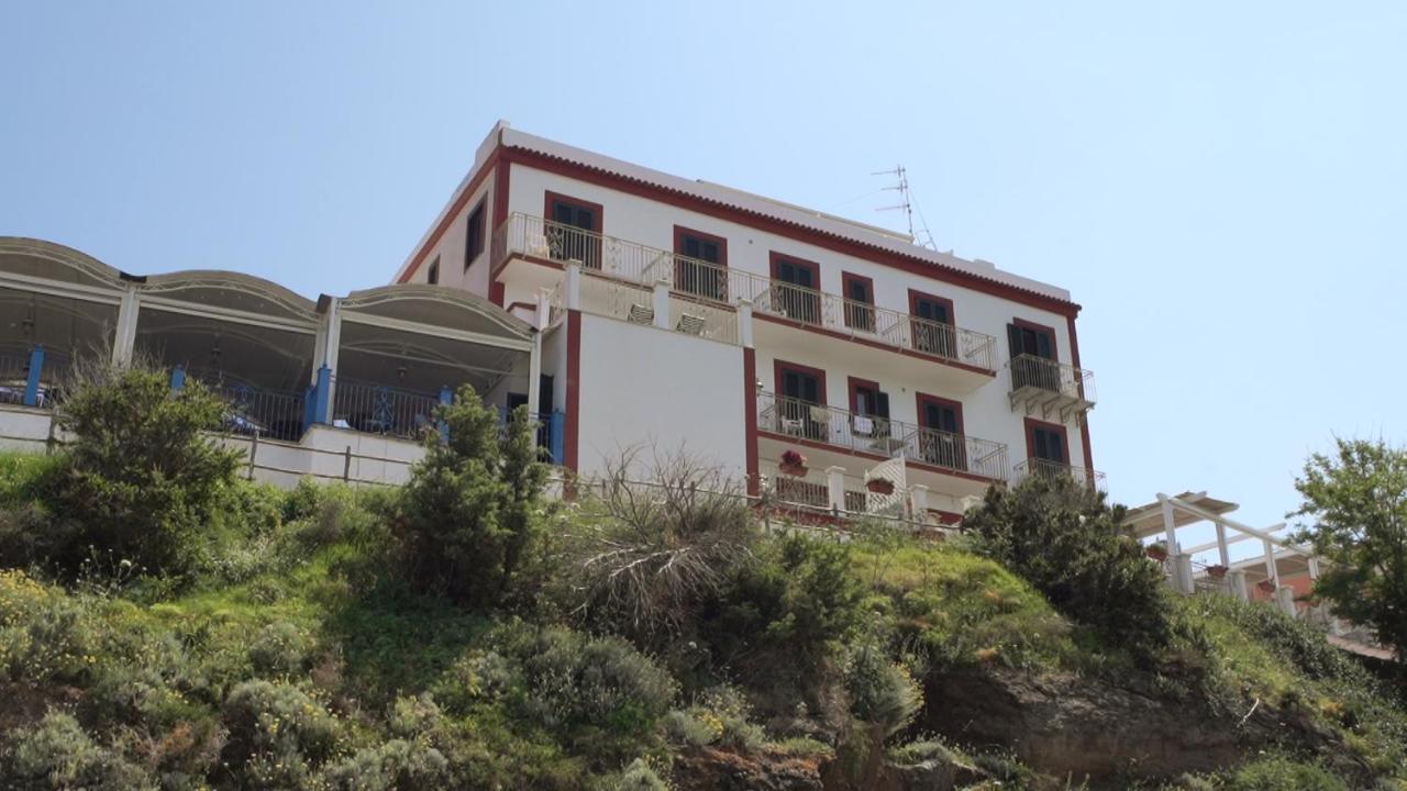 Hotel Isolabella Ventotene Exterior foto