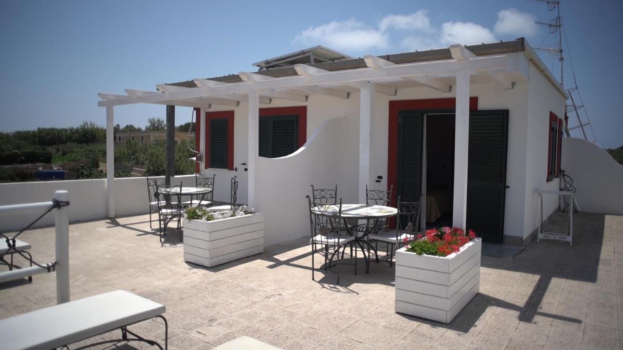 Hotel Isolabella Ventotene Exterior foto